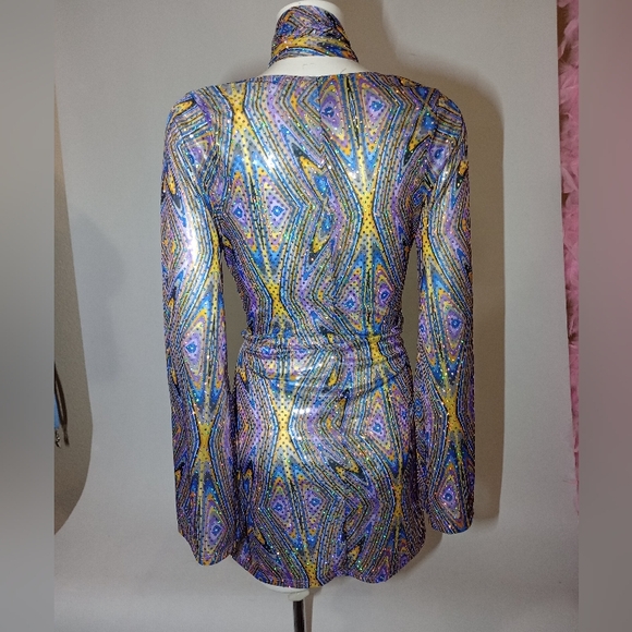 SOLD ON LIVE LONG SLEEVE SEQUIN DRESS - Picture 6 of 8